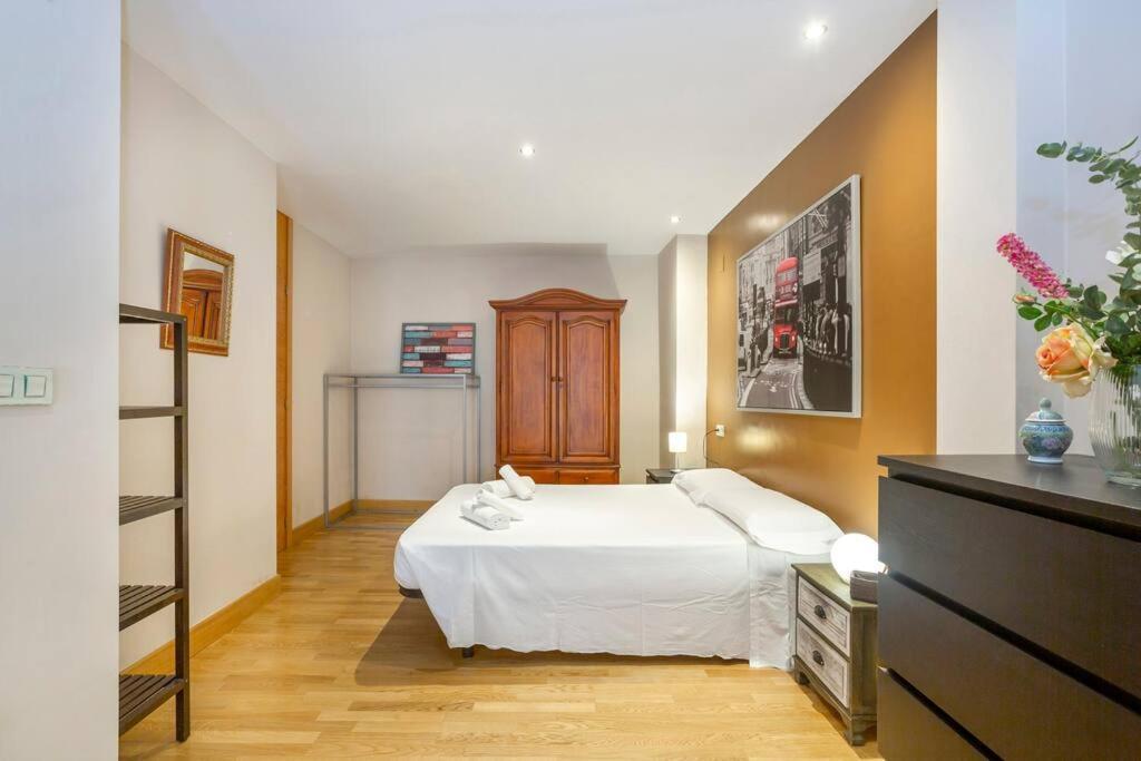 Marieta Apartment By The Castle With Ac Alicante Luaran gambar