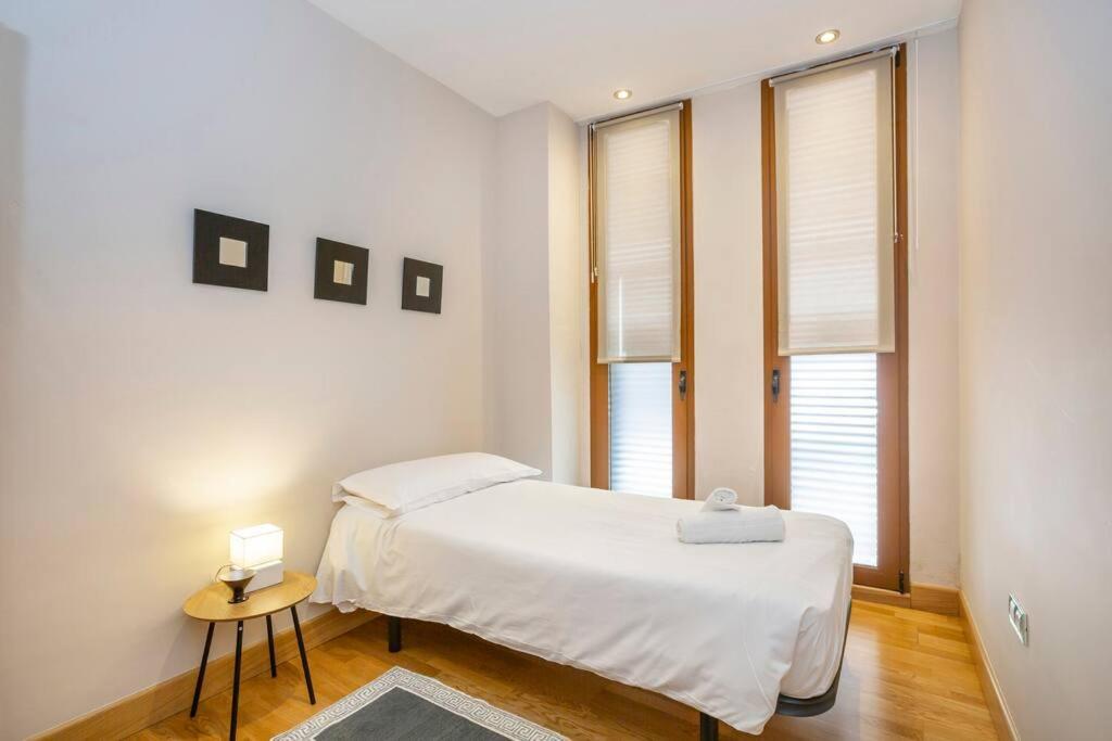 Marieta Apartment By The Castle With Ac Alicante Luaran gambar