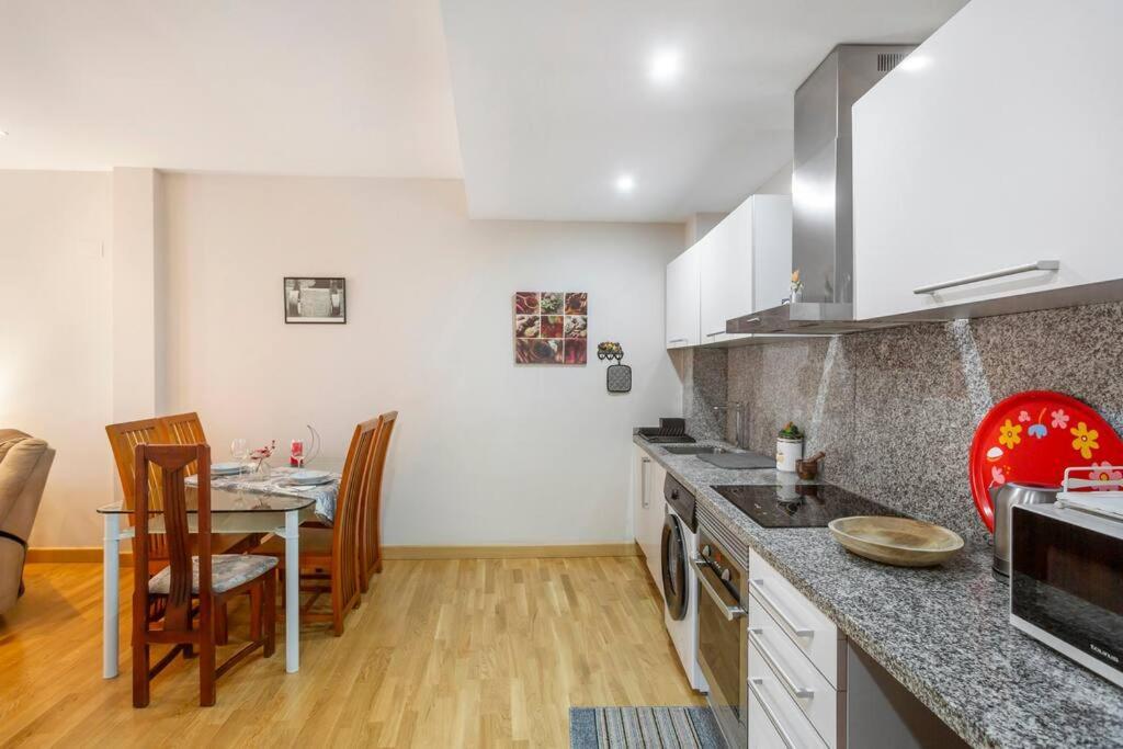 Marieta Apartment By The Castle With Ac Alicante Luaran gambar